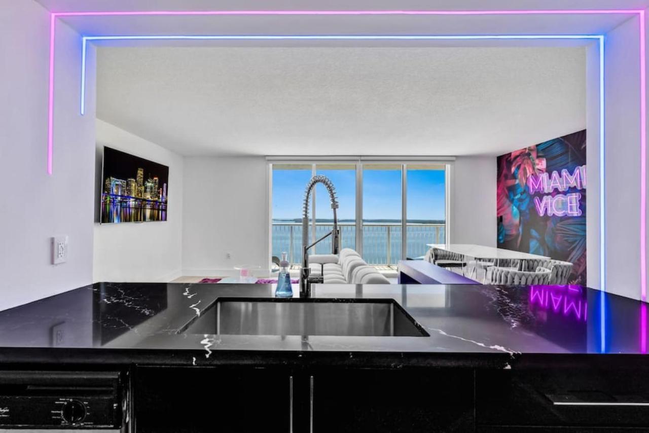 Miami Vice Oceanfront Sky Villa 外观 照片